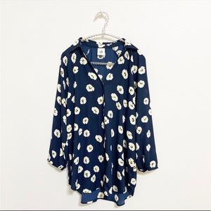 Cabi Go to button up!